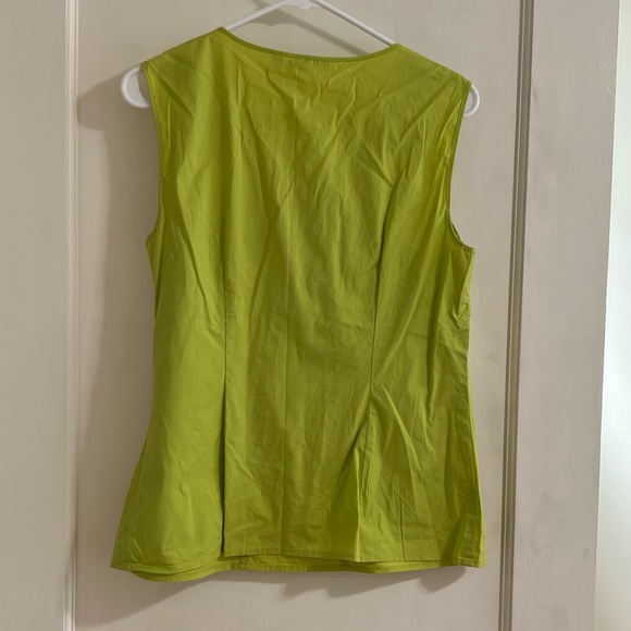 Halogen size M bright green sleeveless top - Picture 2 of 3